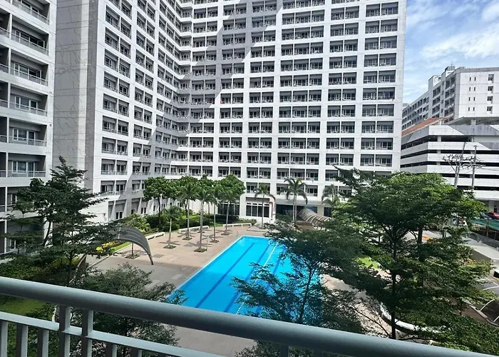 Celebrity Apartment *